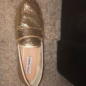 Elton Gold Glitter Flats by Steve Madden